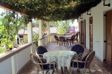 Chorwacja Privát Mandre, Zewnątrz